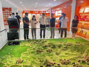 洛陽(yáng)市市委常委、宣傳部長(cháng)王飛蒞臨洛陽(yáng)正大調研